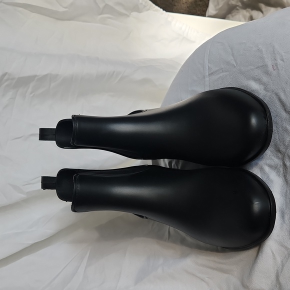 Black Chelsea Boots - Picture 2 of 5